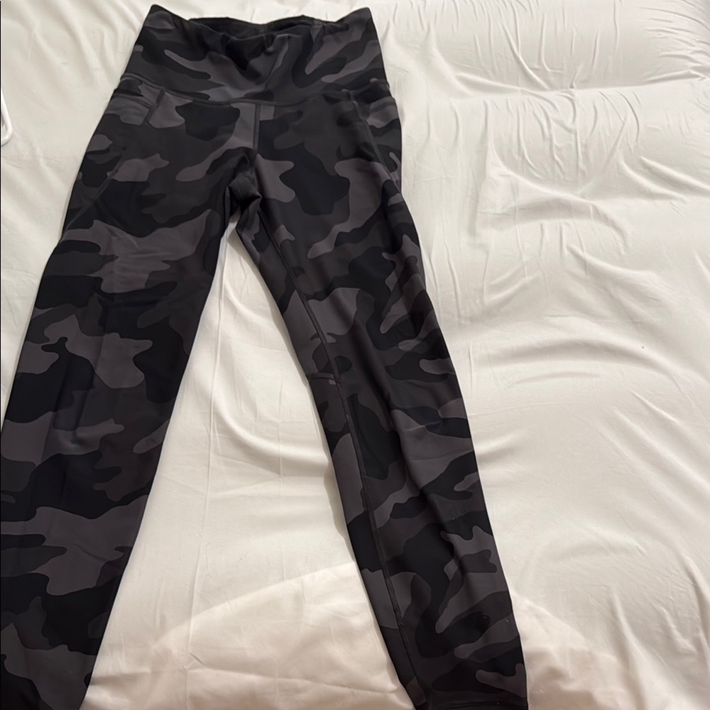 Old Navy Black and Gray Leggings High Waist Stretch
